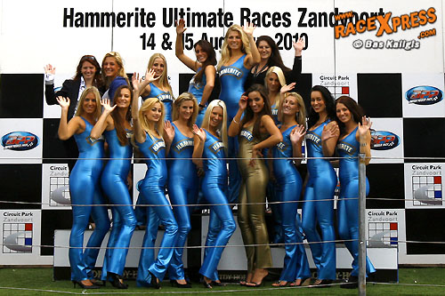 Prachtig schouwspel op het podium: Gridgirls